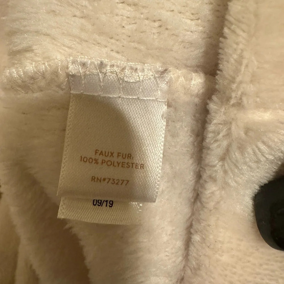 Lauren Conrad Cream Fleece w/ Hood. Size Small - Picture 5 of 8